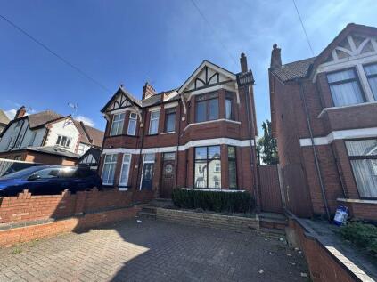 West Hill Road, Luton