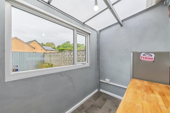 3 bed Semi-Detached Bungalow for sale Image 9