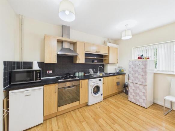 Living Room/Kitchen