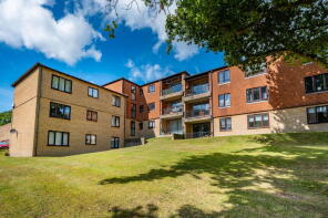 19, Oaklands, Montargis Way, Crowborough TN6 2XL