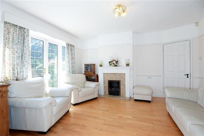 Sitting/family room
