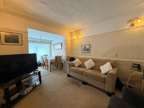 Rear Entertaining Room