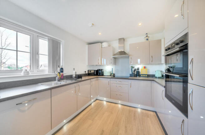 1405257-6-69835c9...