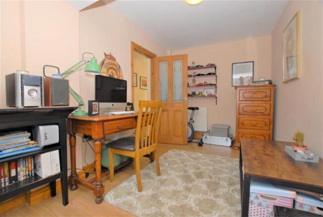 Photo 10