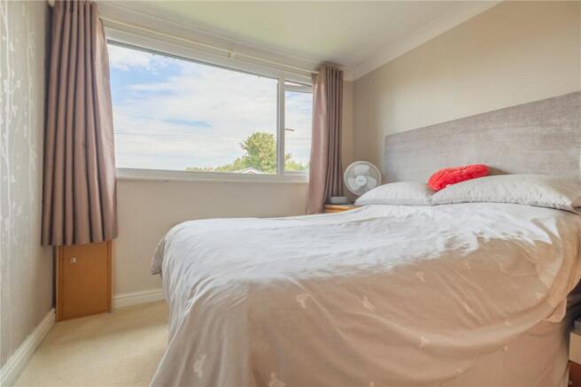 3 bed Terraced for sale Image 11