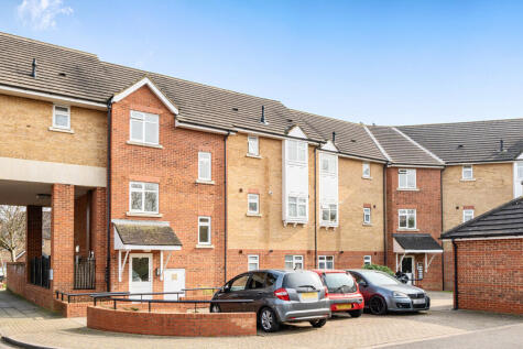 Flat 4, 17 Penard Road, London UB2 4XN