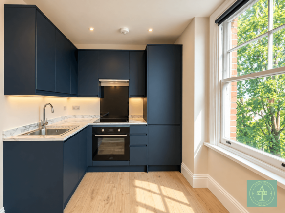 1 bed 2nd floor flat