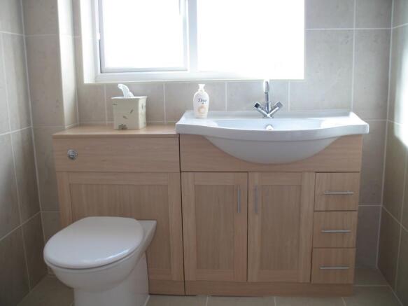 Contemporary Ensuite