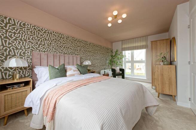 4 bed House for sale Image 5