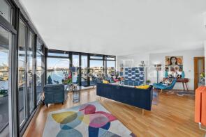 97, 36 Western Beach, Hanover Avenue, Silvertown, London E16 1DZ