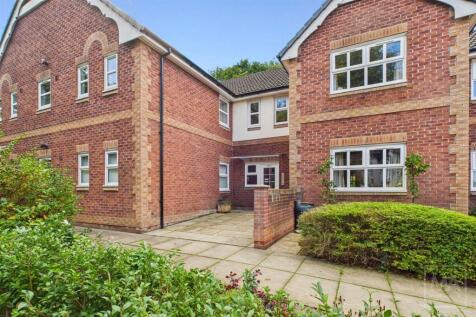 Glastonbury Mews, Stockton Heath, WA4