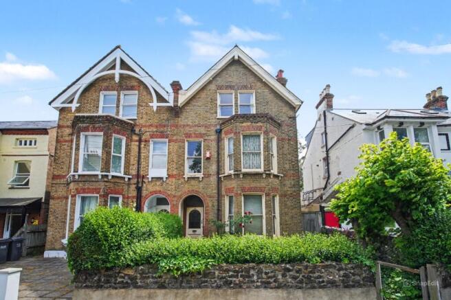 200 Woodside Green, South Norwood, London, SE25 5EW