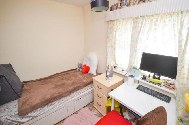 3 bed Semi-Detached for sale Image 12