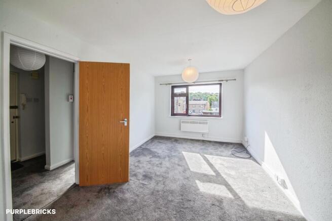 1 bed Flat for sale Image 4