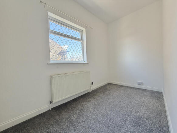 3 bed Semi-Detached for sale Image 8