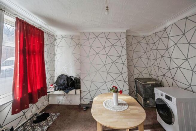 3 bed Terraced for sale Image 5