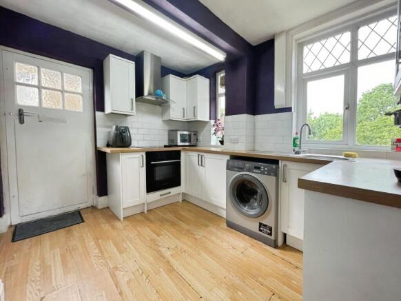 3 bed Semi-Detached for sale Image 8