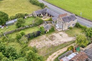 Hillview Farm, Bradford Road, Winsley BA15 2HL