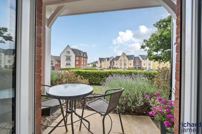 afb62e57182e4235ad53432c9b284f07