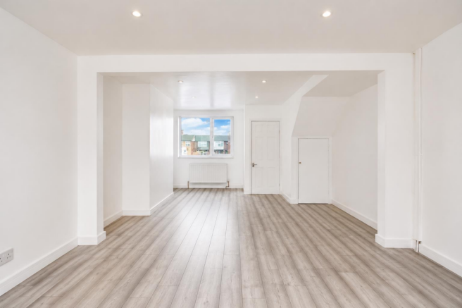 3 bed Terraced for sale Image 7