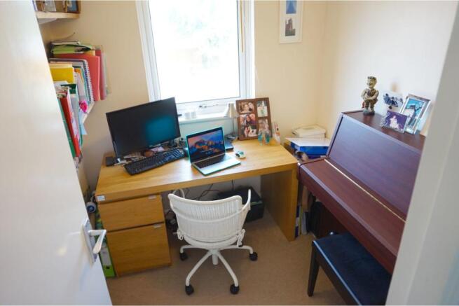 Photo 9