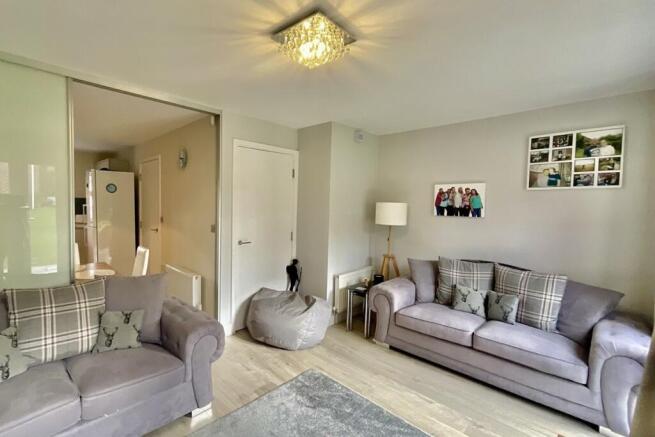 3 bed Town House for sale Image 11