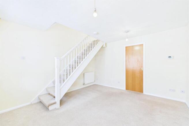 Living Room 2.jpg