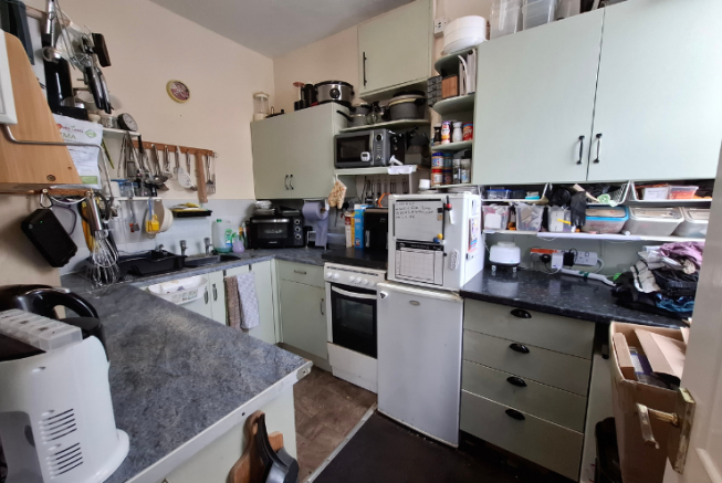 4 bed Block of Apartments for sale Image 8