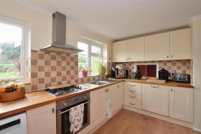 Kitchen/ Breakfast Room