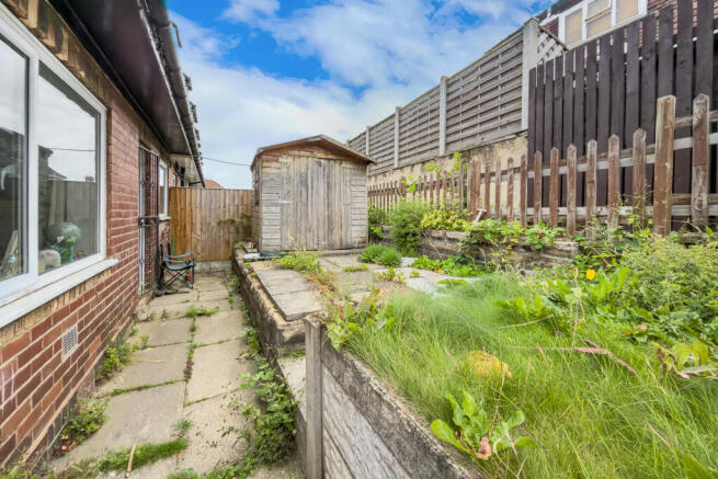 2 bed Terraced for sale Image 11