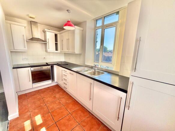 2 bed Apartment for sale Image 5
