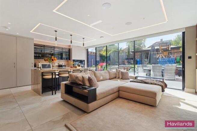 52 Cheyne Walk, London N21 1DE-With Watermark-12.j
