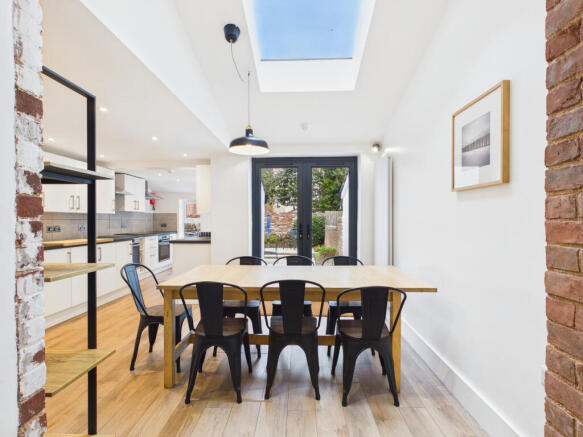 27 Springfield Road - 02