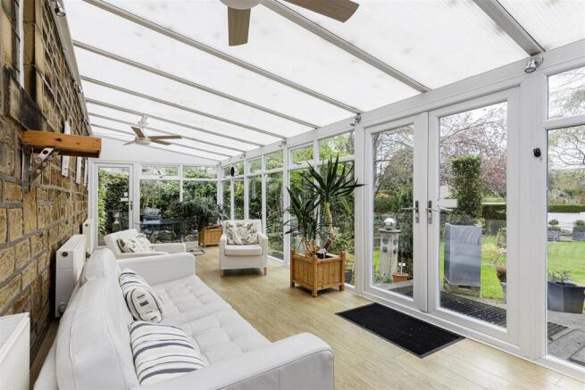 4 bed Detached for sale Image 12
