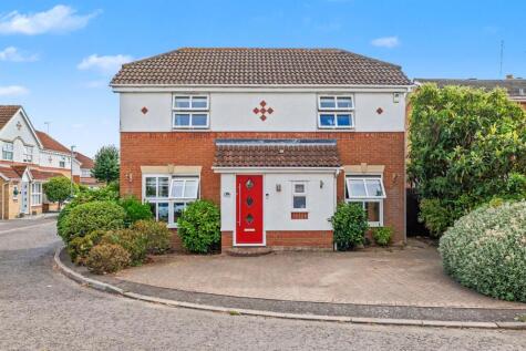 Caversham Park Avenue, Rayleigh