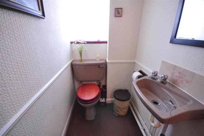 GROUND FLOOR CLOAKRO