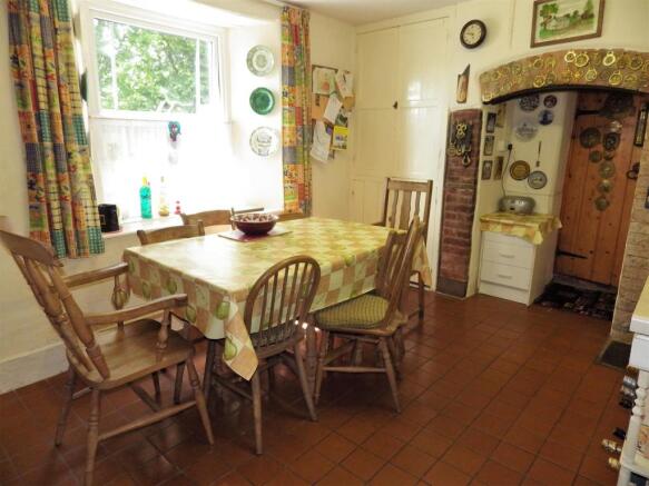 Kitchen/Breakfast Room