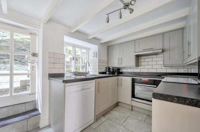 1430405-12-69bbe6...