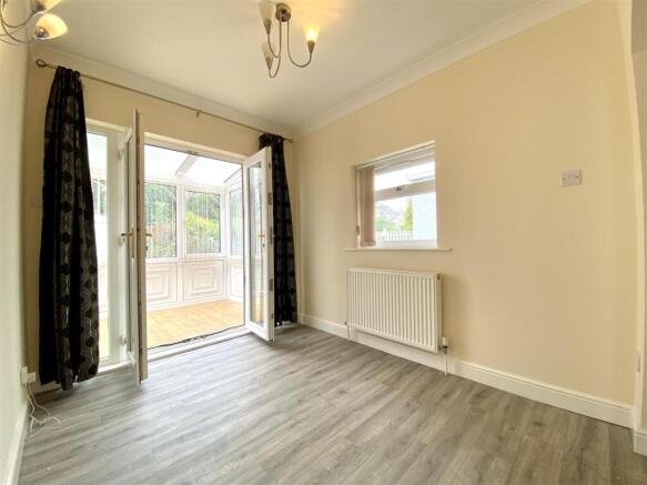 3 bed Semi-Detached for sale Image 10