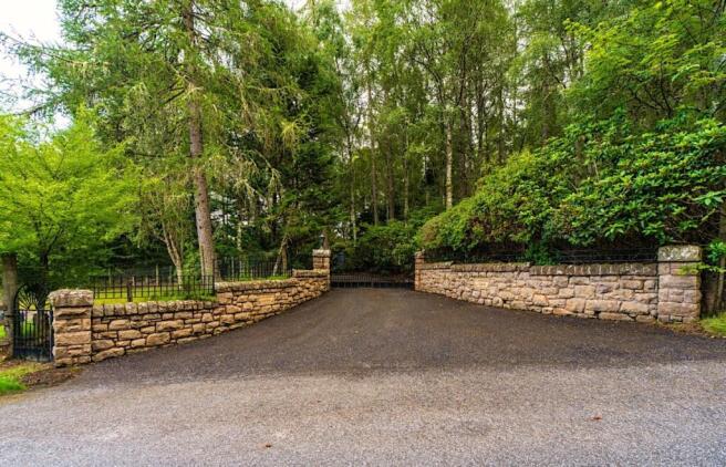 Entrance driveway