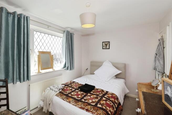 2 bed Semi-Detached for sale Image 8