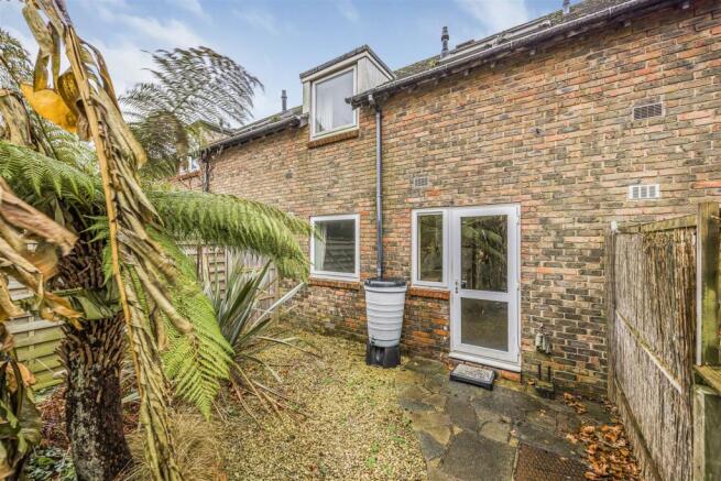 6 Lazy Acre, Southbourne-PorticoMarketing-SarahOli