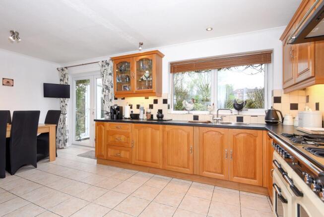 Kitchen/Breakfast Room