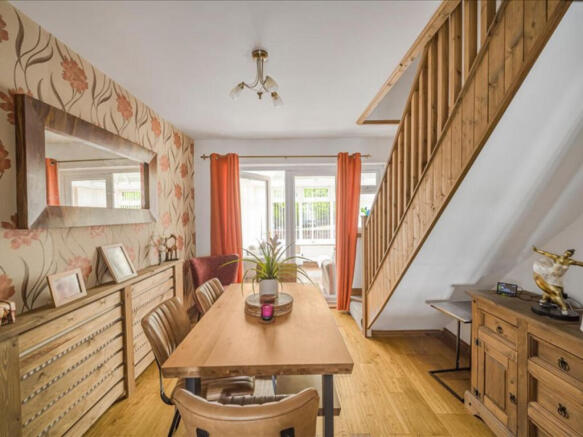 Silverhill Close, Pontypridd, CF37 photo 4