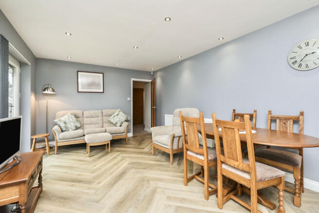 Dining/ Seating Area