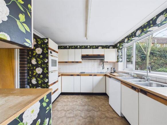 ddf415b41dd448278bff0c5f38a75730_95_CAM05551G0-PR0