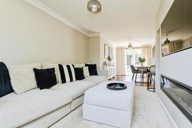 3 bed Terraced for sale Image 6