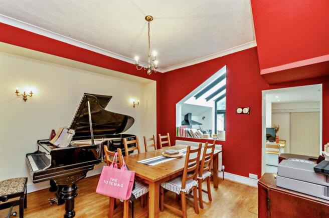 dining room.jpg