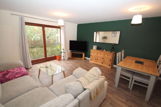 Lounge / Dining Room