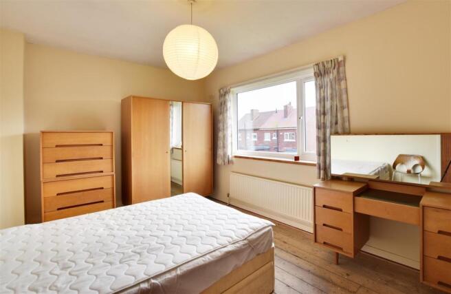 Bedroom 1 (Rear)